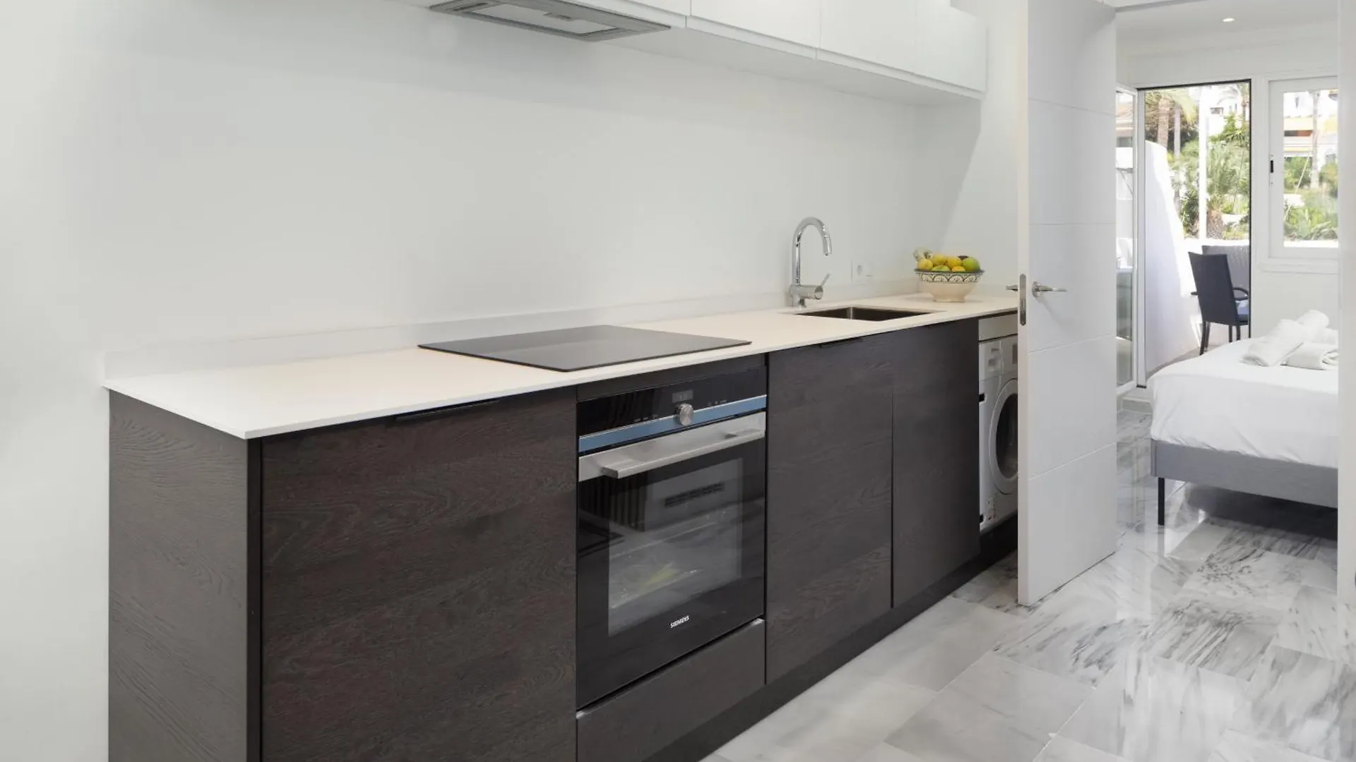 Residencia Ivy Apartment Marbella 0*,